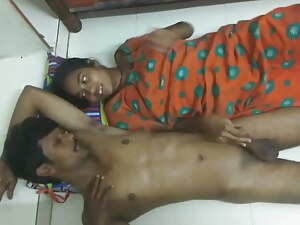 Indian desi rub-down the impoverish super-cute wet-nurse sexual connecting